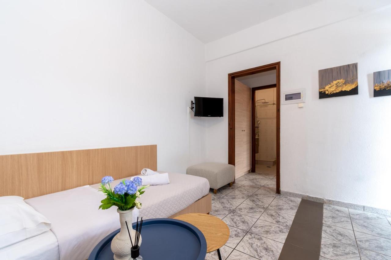 House Dimitra Sea View * Neos Marmaras